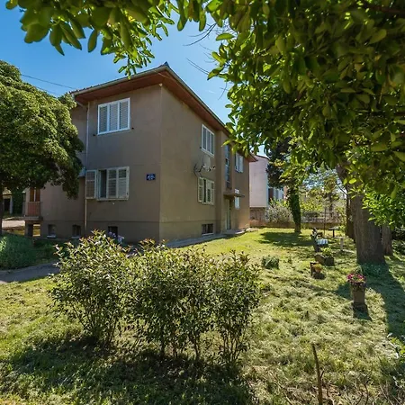 Appartement Tina - Kolovare